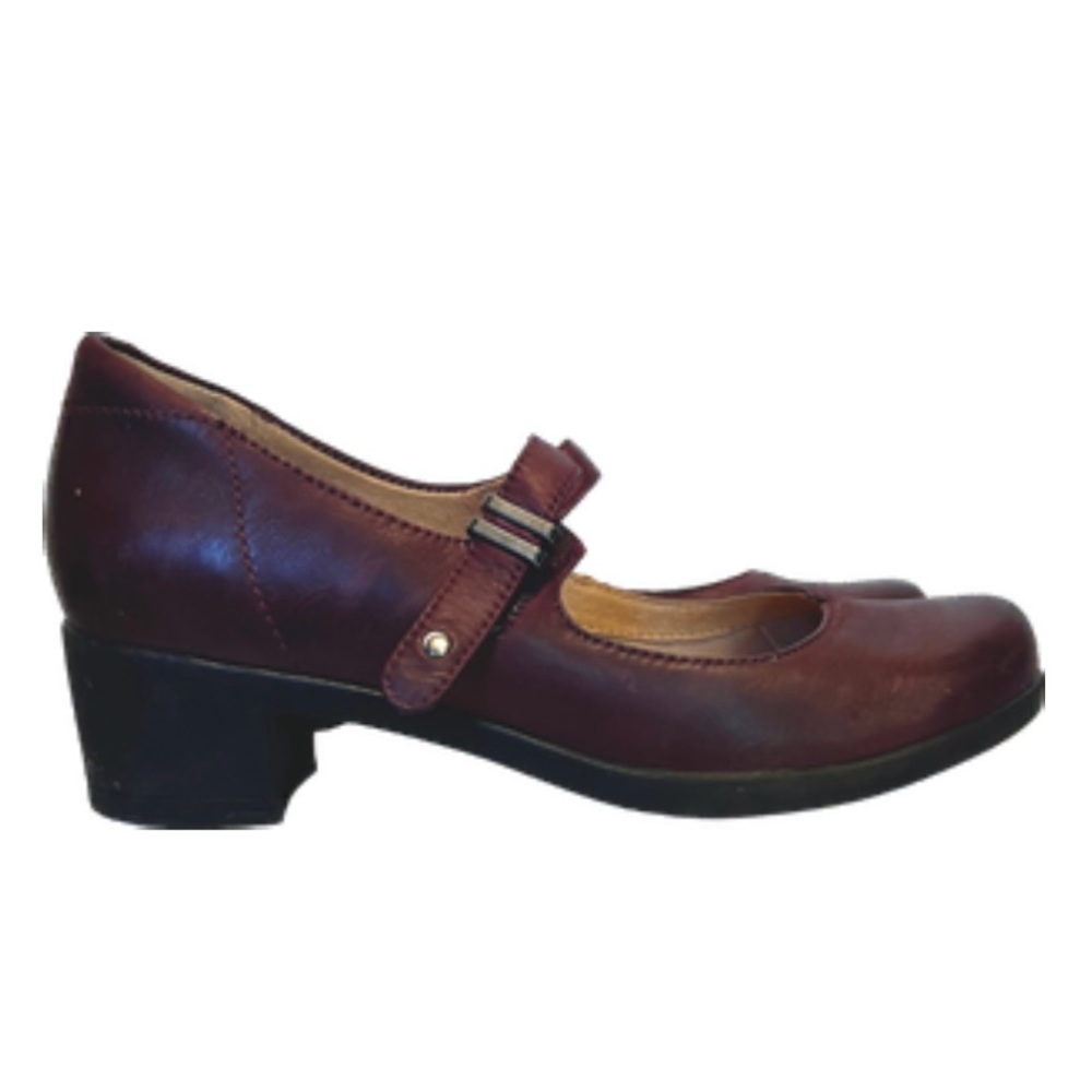 Dansko Mary Jane kitten heels